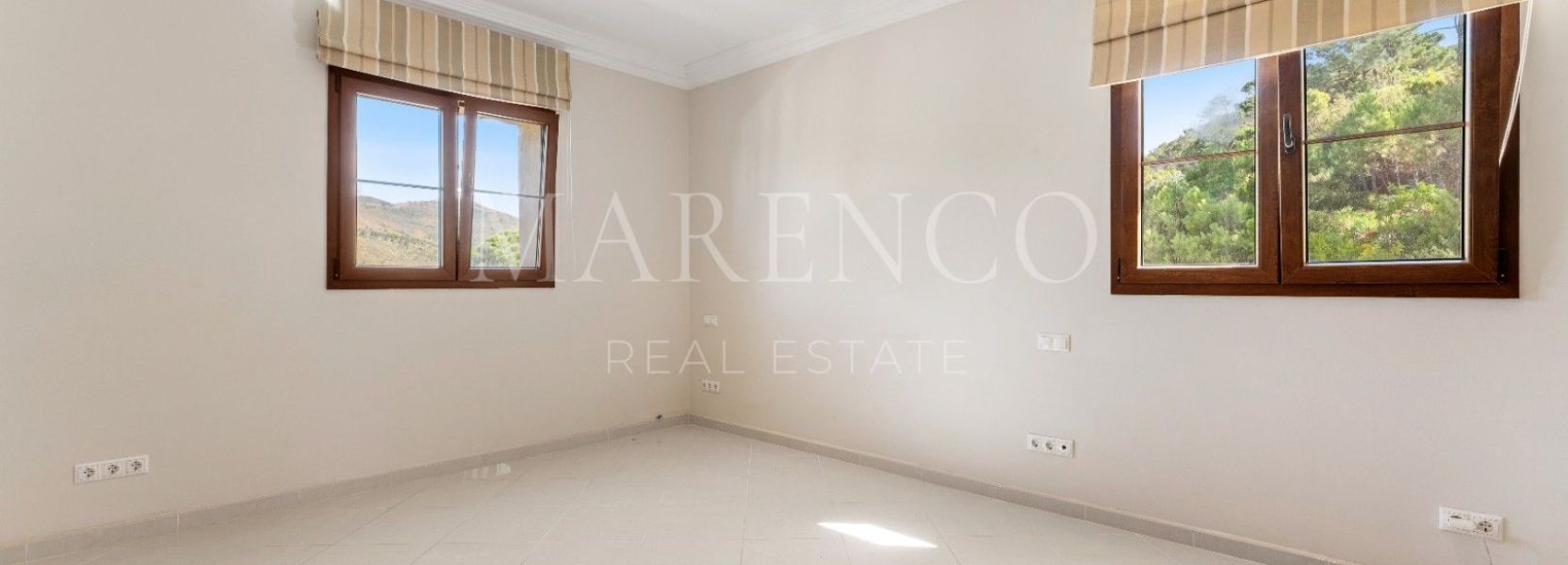 Villa in El Velerin, Estepona Ost, Estepona