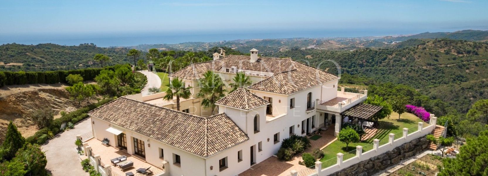 Villa in El Velerin, Estepona Ost, Estepona