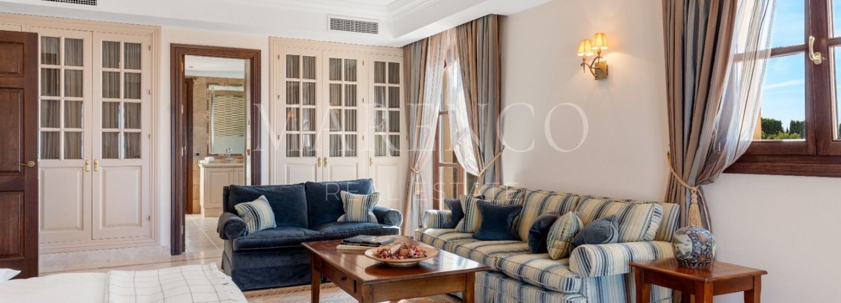 Villa in El Velerin, Estepona Ost, Estepona