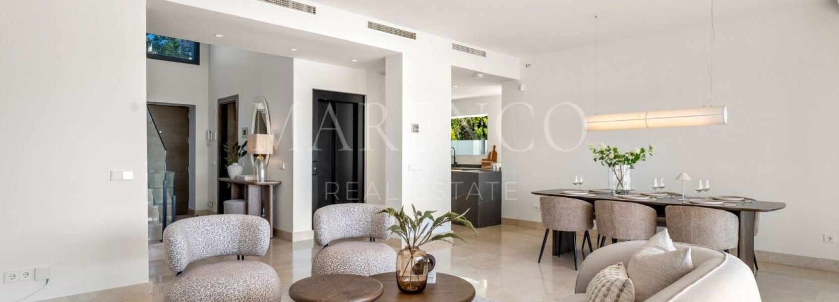 Villa in Atalaya Fairways, Benahavis
