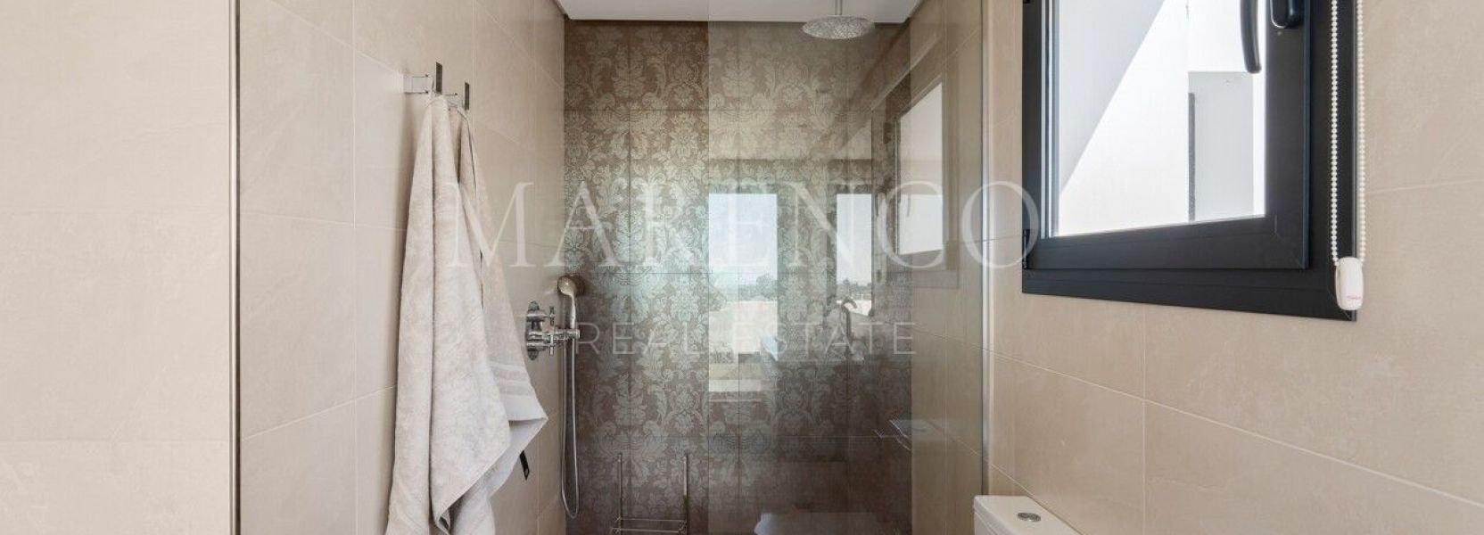 Villa in Atalaya Fairways, Benahavis