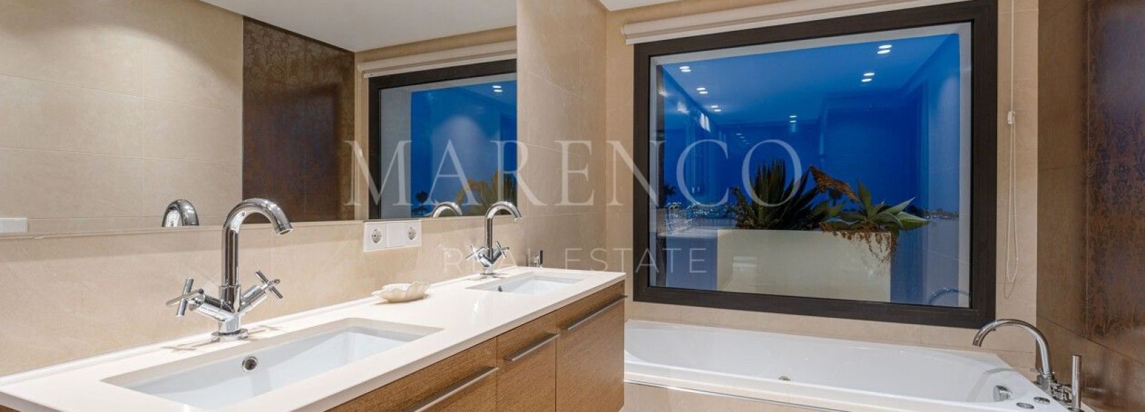 Villa in Atalaya Fairways, Benahavis