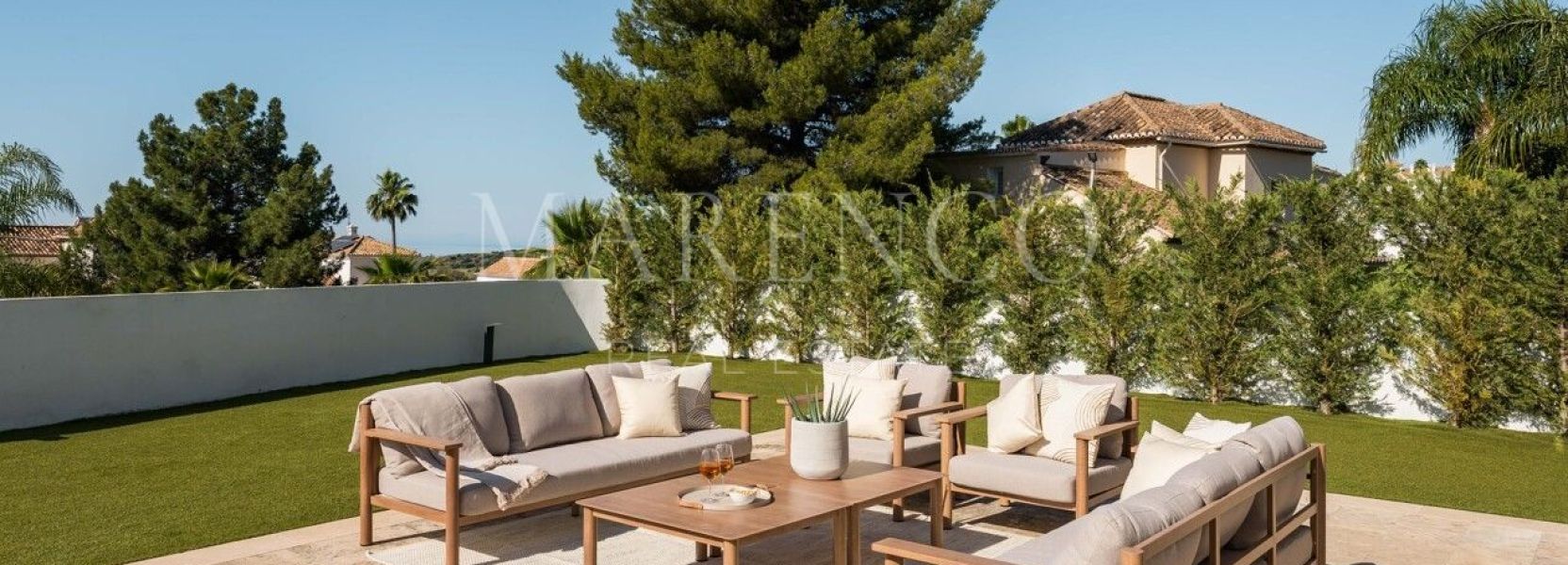 Villa in Atalaya Fairways, Benahavis