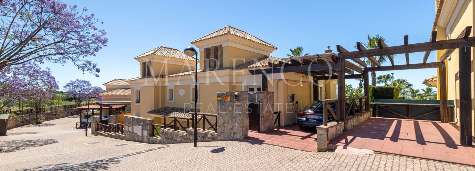 Doppelhaushälfte in Marbella Ost, Marbella