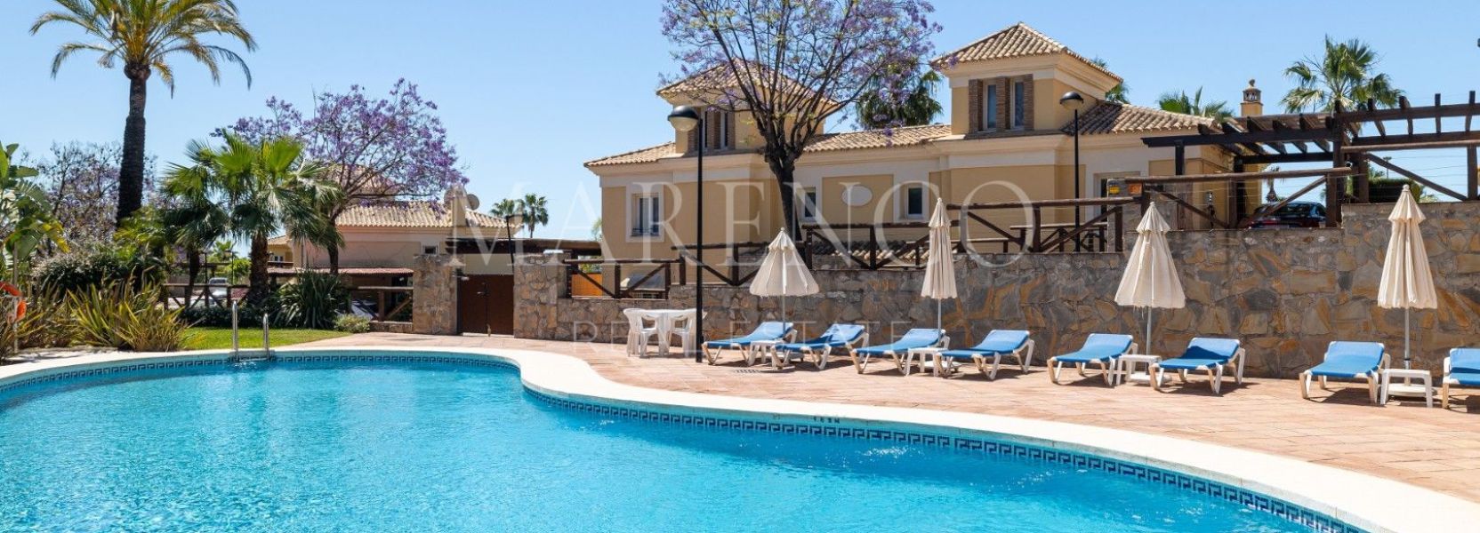 Doppelhaushälfte in Marbella Ost, Marbella