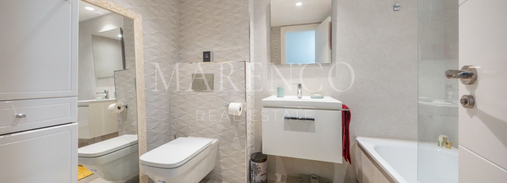Erdgeschosswohnung in Nueva Andalucia, Marbella