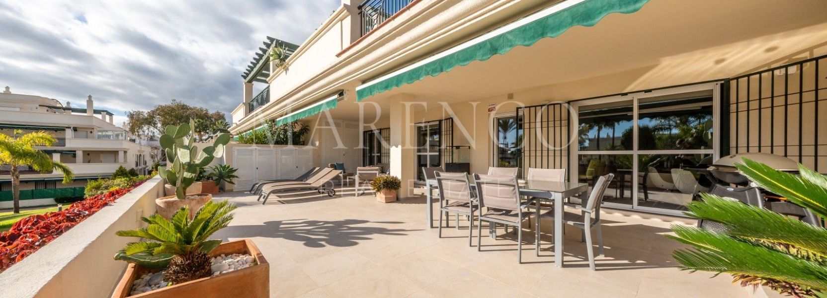 Erdgeschosswohnung in Nueva Andalucia, Marbella