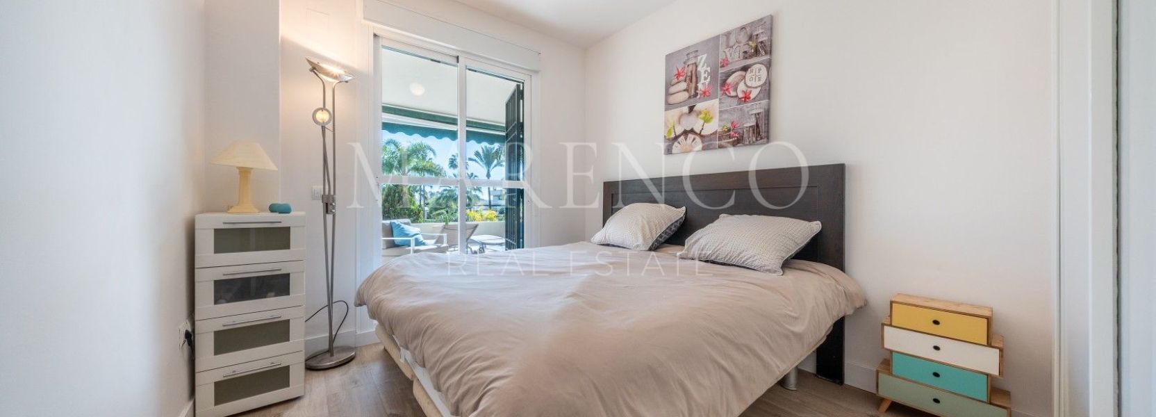 Erdgeschosswohnung in Nueva Andalucia, Marbella