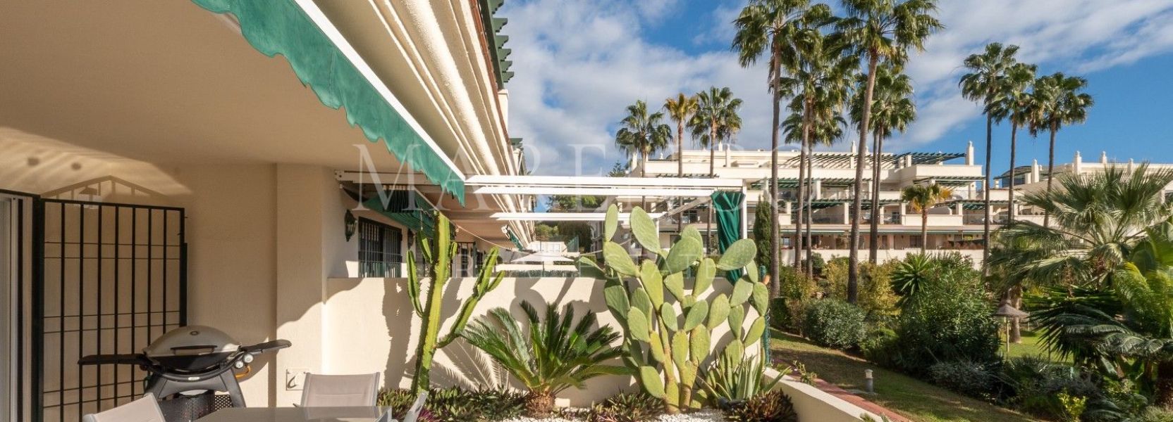Erdgeschosswohnung in Nueva Andalucia, Marbella