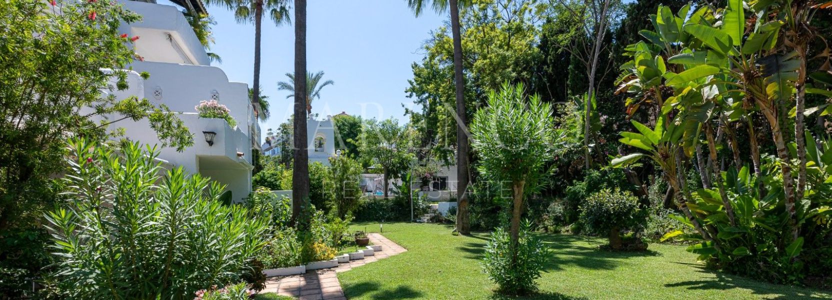 Zweistöckiges Penthouse  in Marbella - Puerto Banus, Marbella