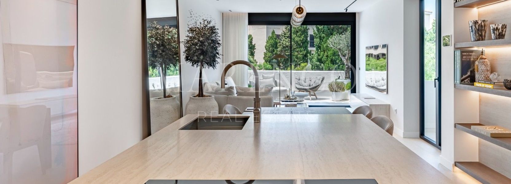 Zweistöckiges Penthouse  in Marbella - Puerto Banus, Marbella