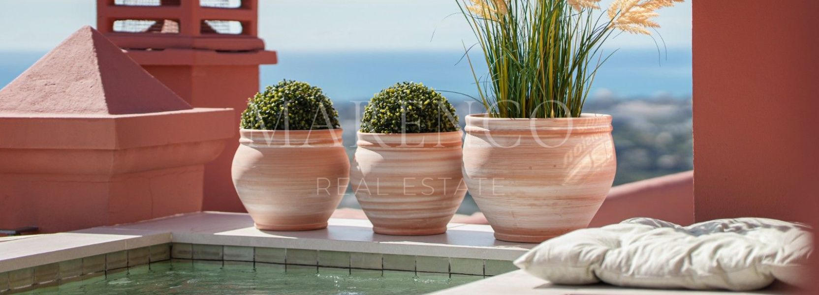 Atico Duplex  en Monte Halcones, Benahavis