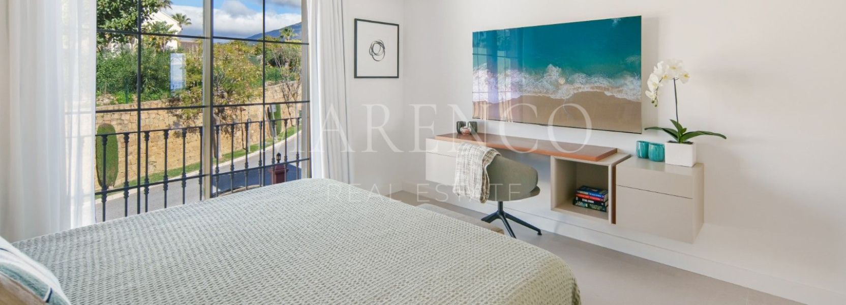 Atico Duplex  en Monte Halcones, Benahavis