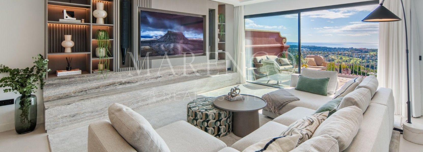 Atico Duplex  en Monte Halcones, Benahavis