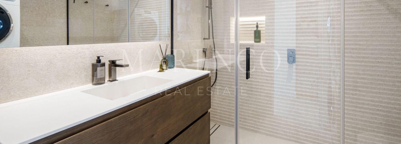 Atico Duplex  en Monte Halcones, Benahavis