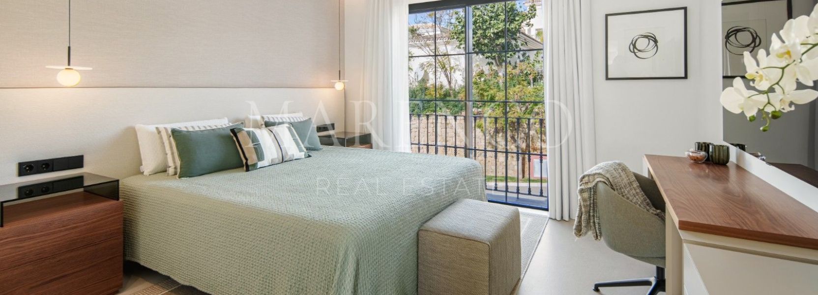 Atico Duplex  en Monte Halcones, Benahavis