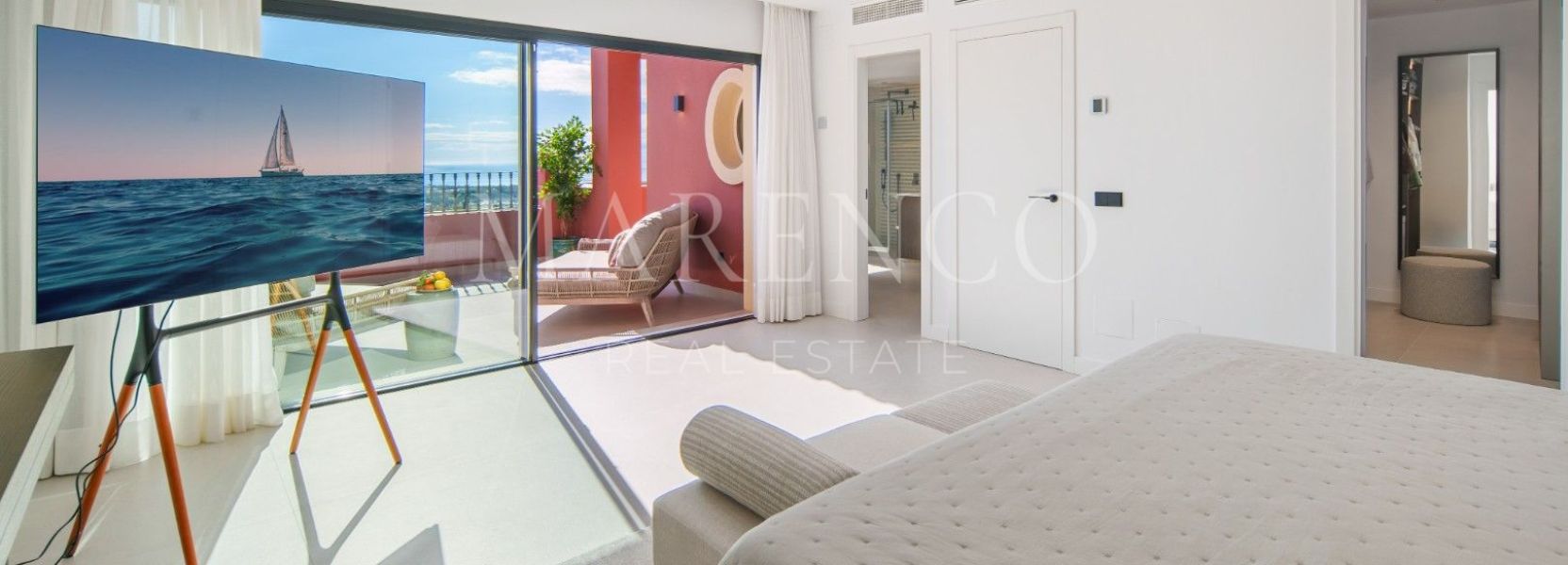 Atico Duplex  en Monte Halcones, Benahavis