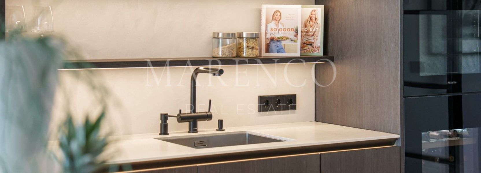 Atico Duplex  en Monte Halcones, Benahavis