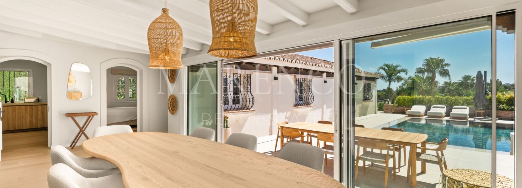 Villa in Altos del Paraiso, Benahavis