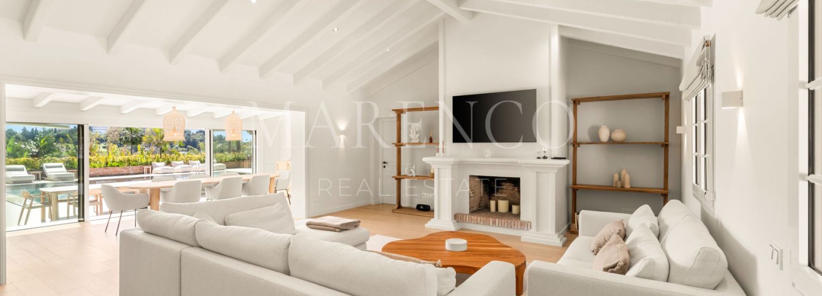 Villa in Altos del Paraiso, Benahavis