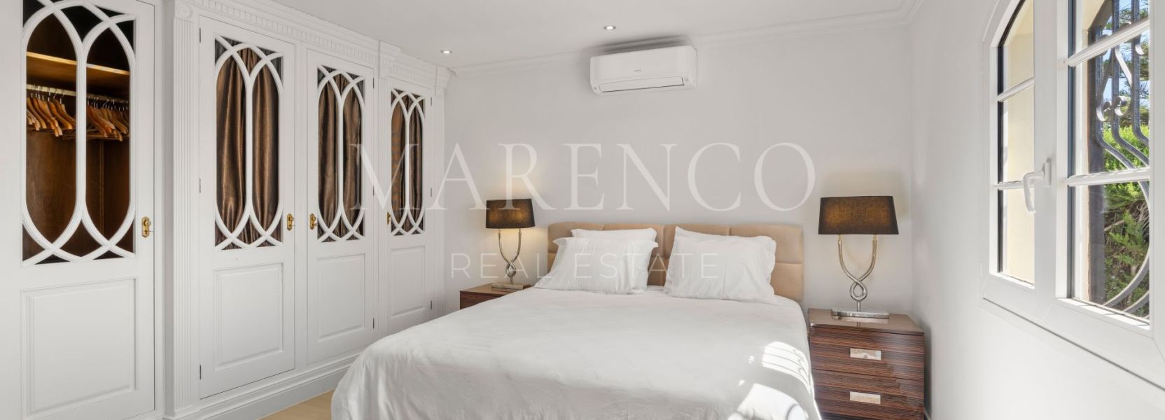 Villa in Altos del Paraiso, Benahavis