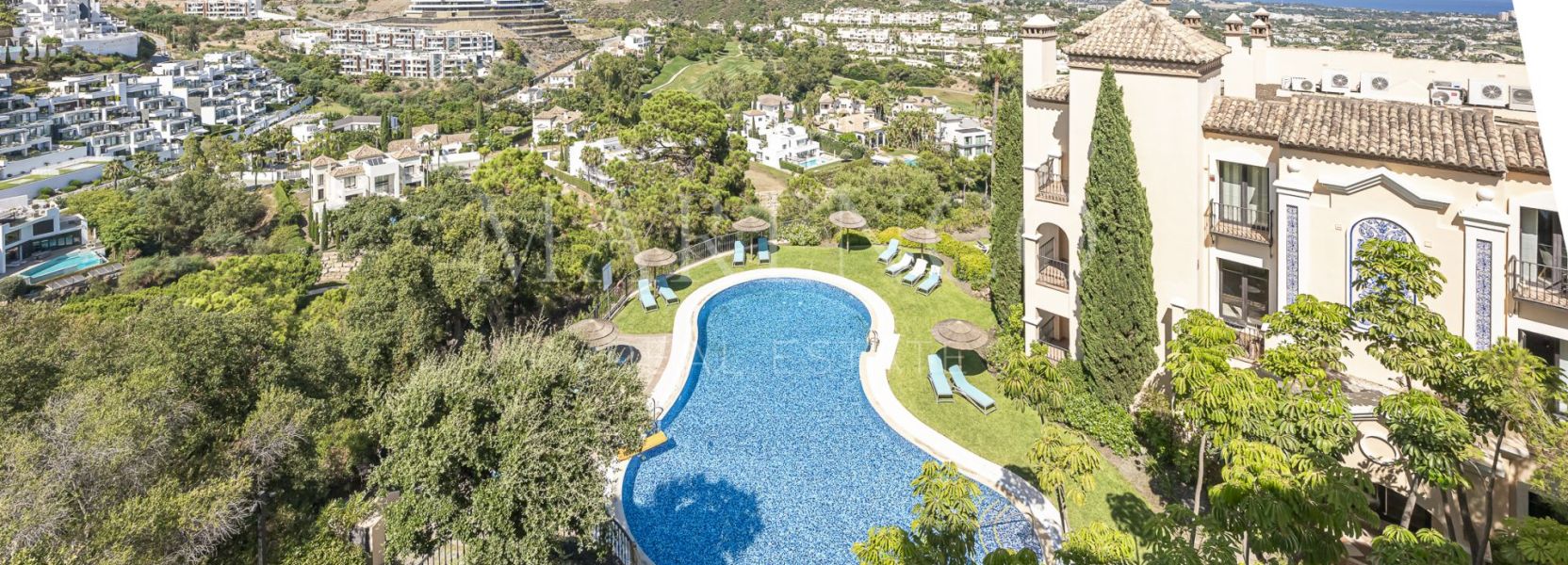 Penthouse  in La Quinta, Benahavis