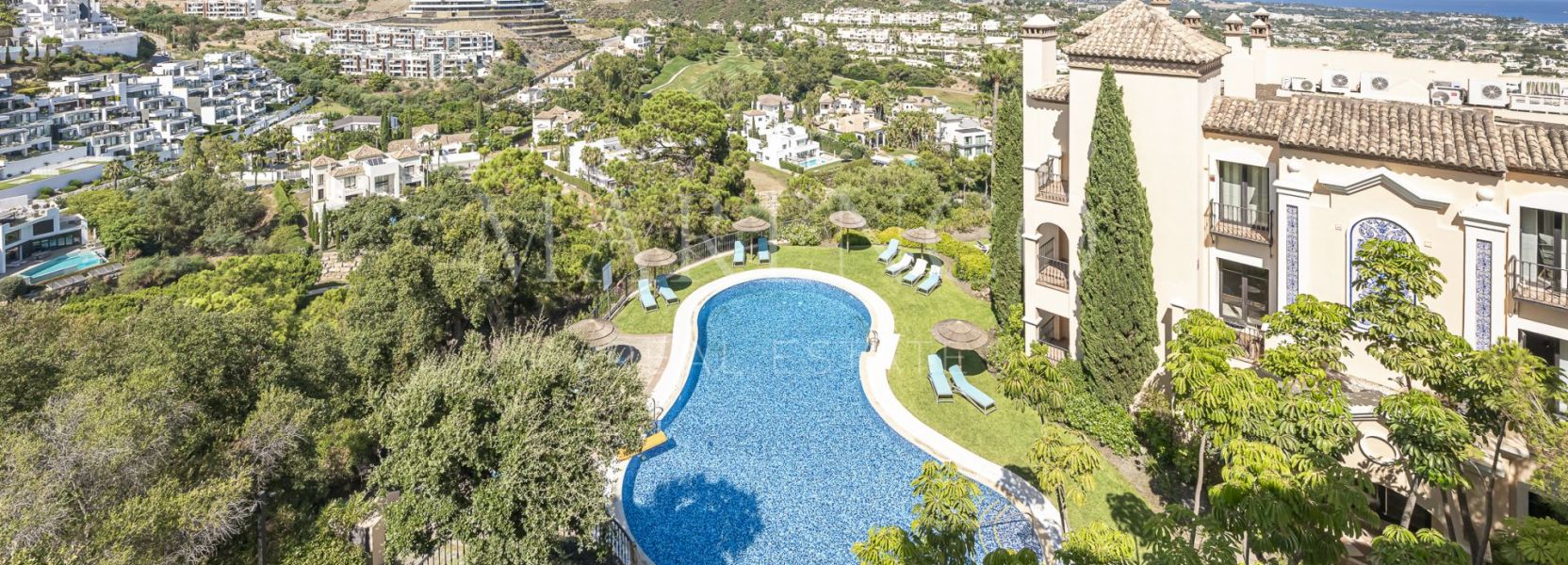 Penthouse  in La Quinta, Benahavis