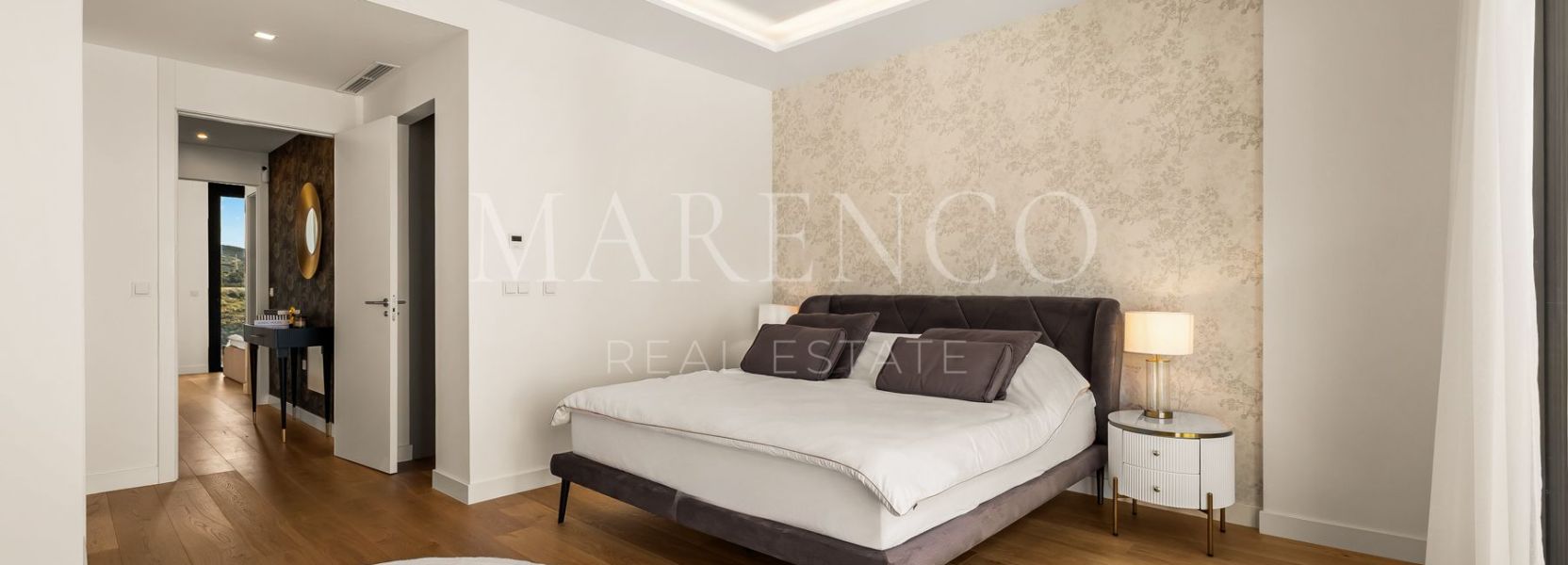 Villa Pareada  en Rio Real, Marbella Este, Marbella