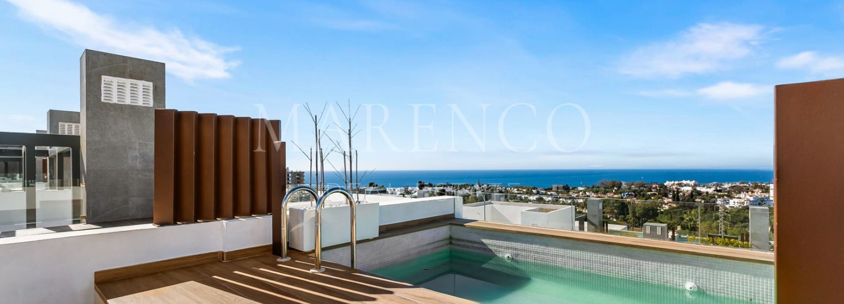 Villa Pareada  en Rio Real, Marbella Este, Marbella