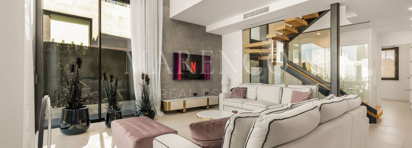 Villa Pareada  en Rio Real, Marbella Este, Marbella