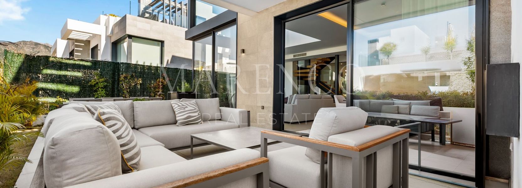 Villa Pareada  en Rio Real, Marbella Este, Marbella
