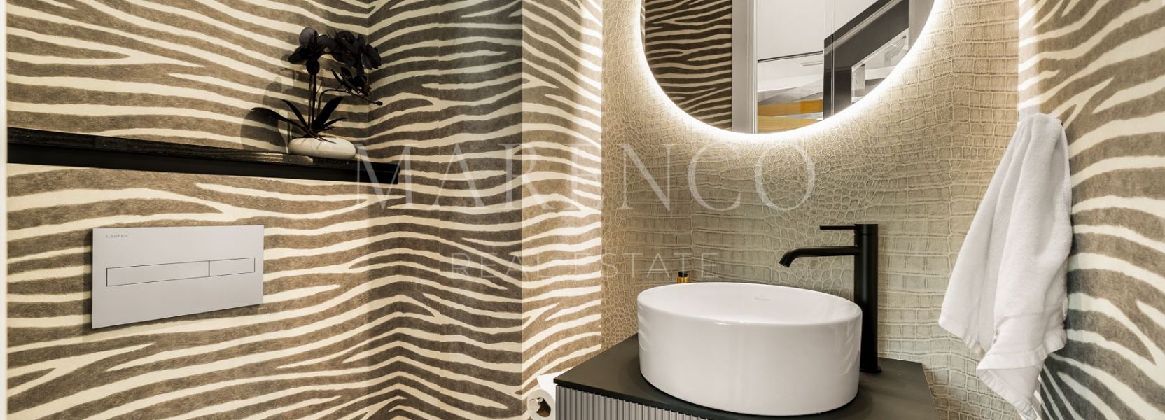 Villa Pareada  en Rio Real, Marbella Este, Marbella