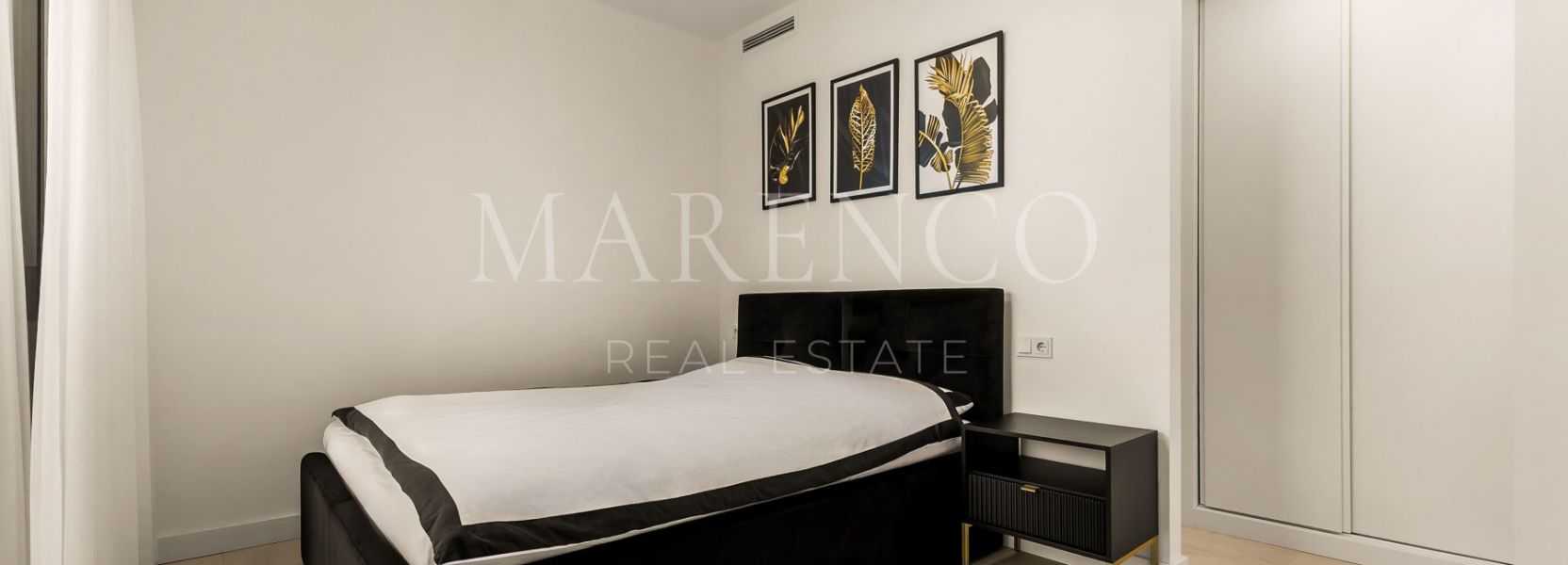 Villa Pareada  en Rio Real, Marbella Este, Marbella