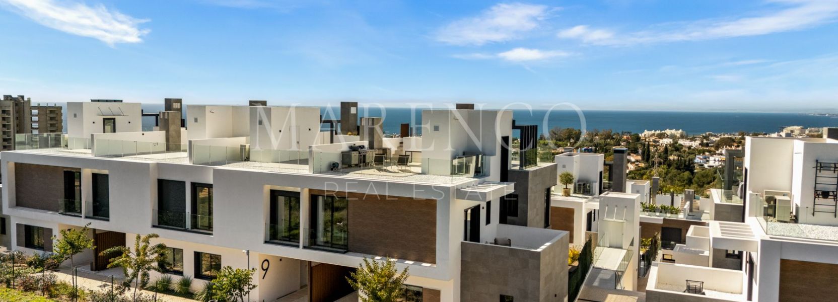 Villa Pareada  en Rio Real, Marbella Este, Marbella