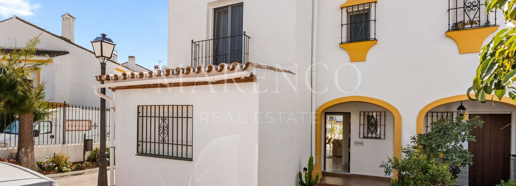 Reihenhaus in El Campanario, Estepona Ost, Estepona