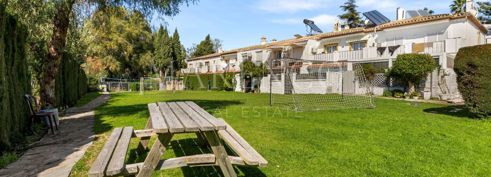 Reihenhaus in El Campanario, Estepona Ost, Estepona