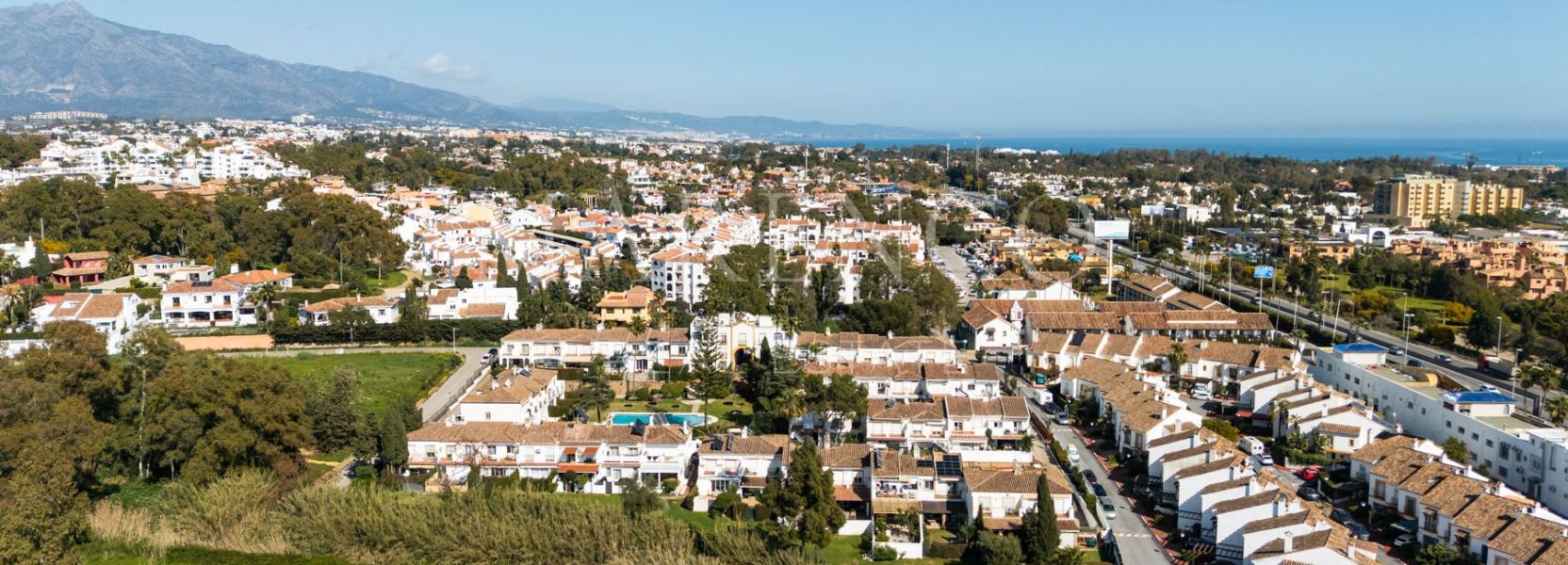 Reihenhaus in El Campanario, Estepona Ost, Estepona