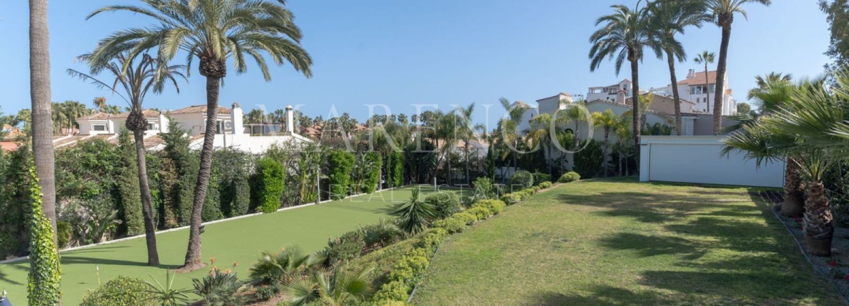 Villa en Atalaya, Estepona Este, Estepona