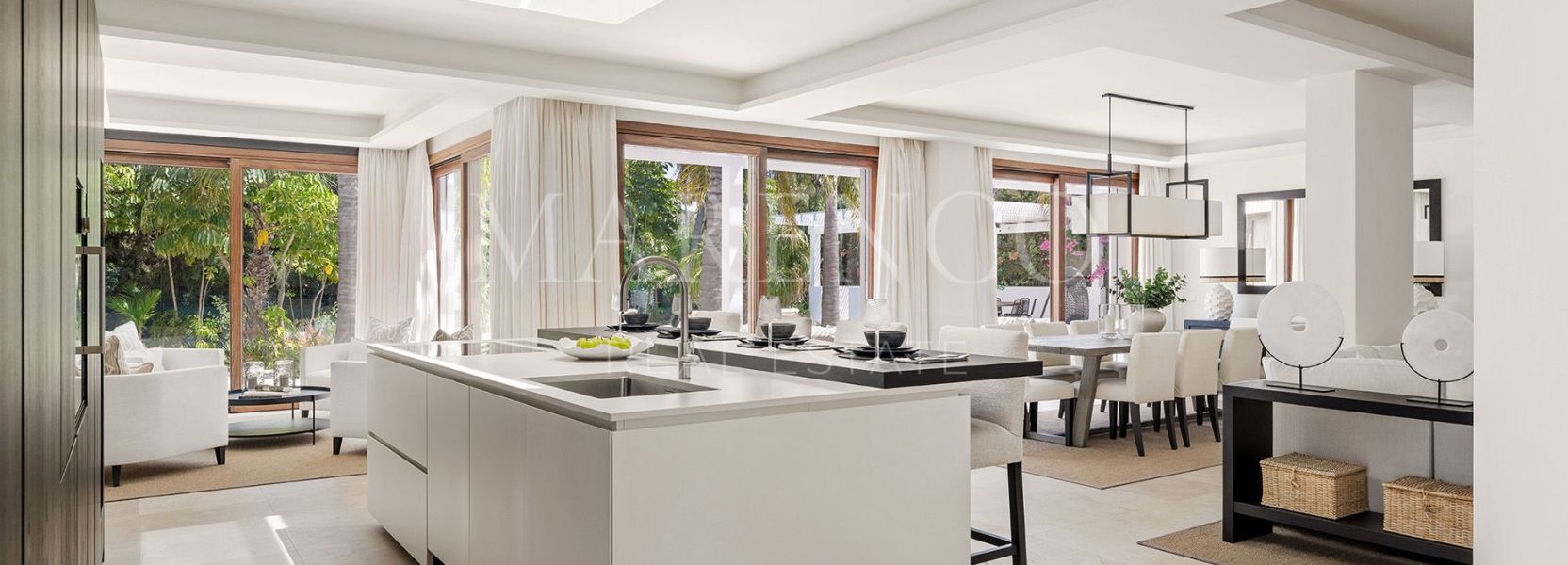 Villa in Las Brisas, Nueva Andalucia, Marbella