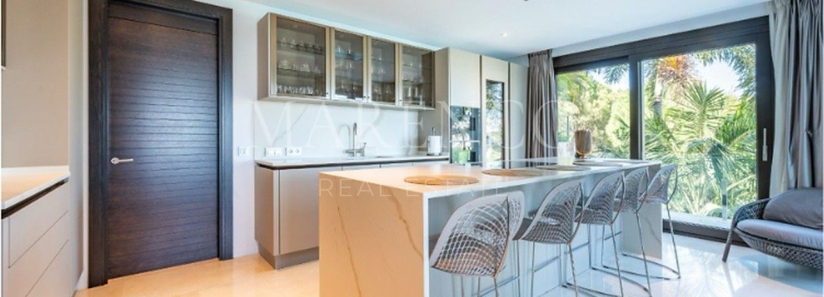 Villa in Los Flamingos Golf, Benahavis