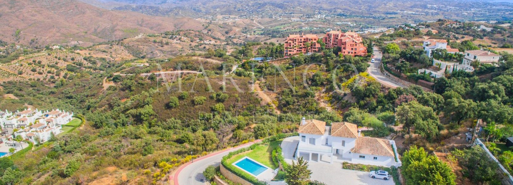 Villa  in La Mairena, Marbella Oost, Marbella