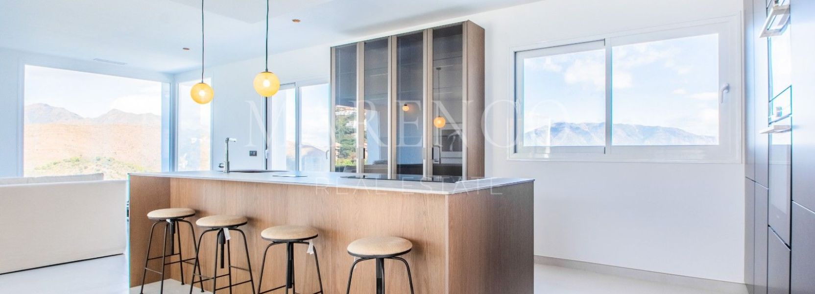 Villa  in La Mairena, Marbella Oost, Marbella