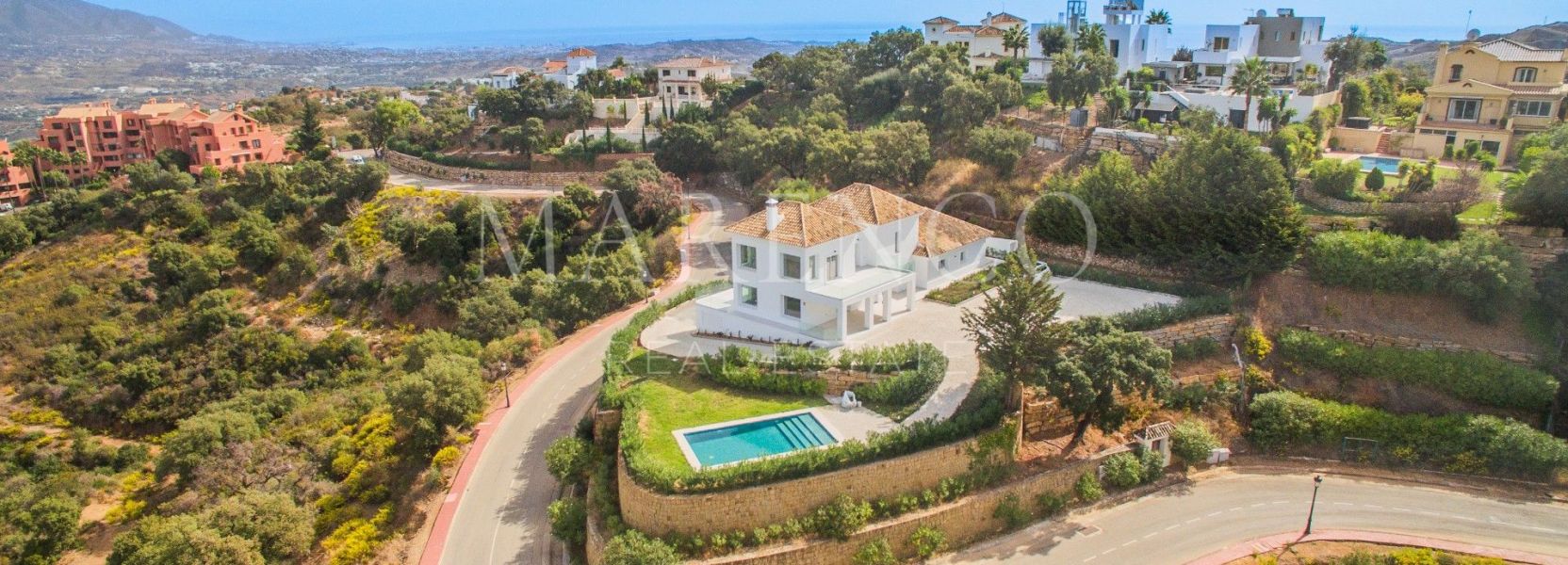 Villa  in La Mairena, Marbella Oost, Marbella