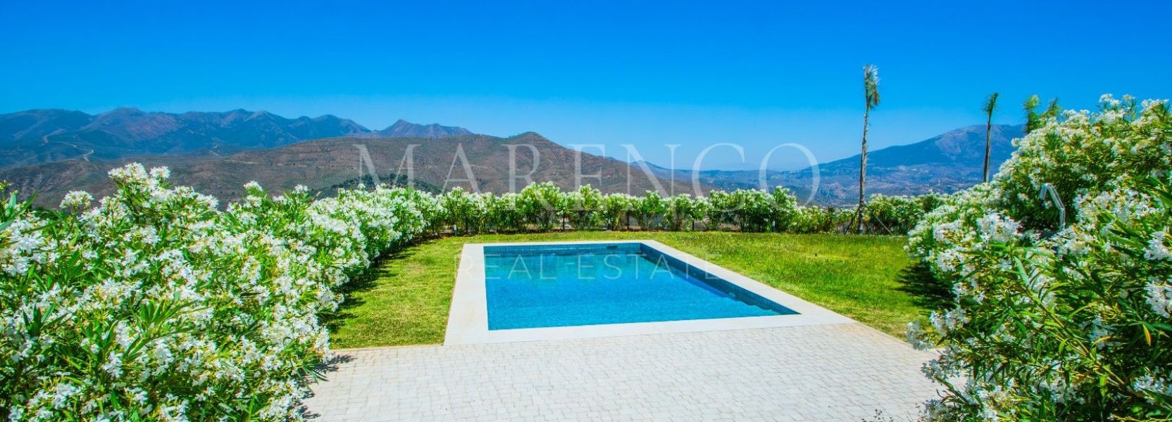Villa  in La Mairena, Marbella Oost, Marbella