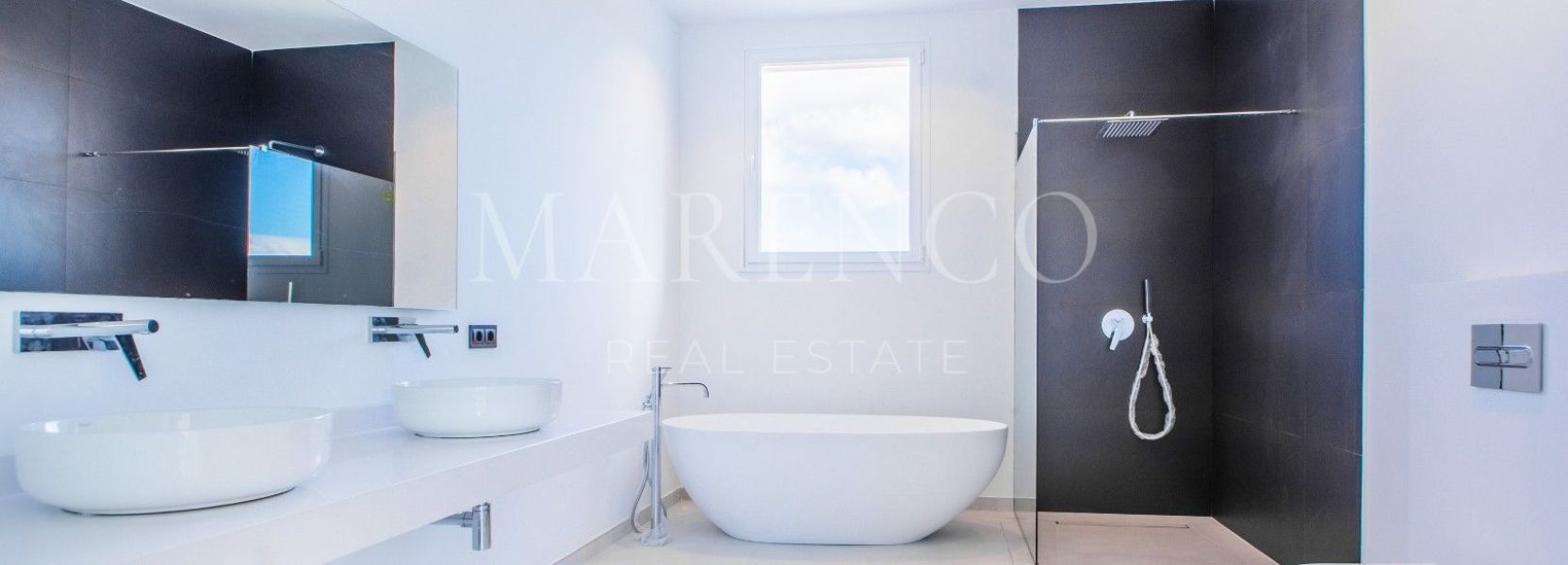 Villa  in La Mairena, Marbella Oost, Marbella