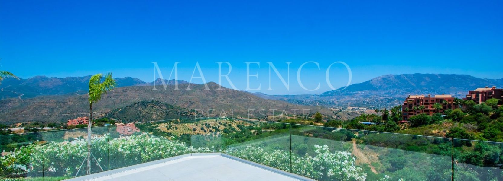 Villa  in La Mairena, Marbella Oost, Marbella