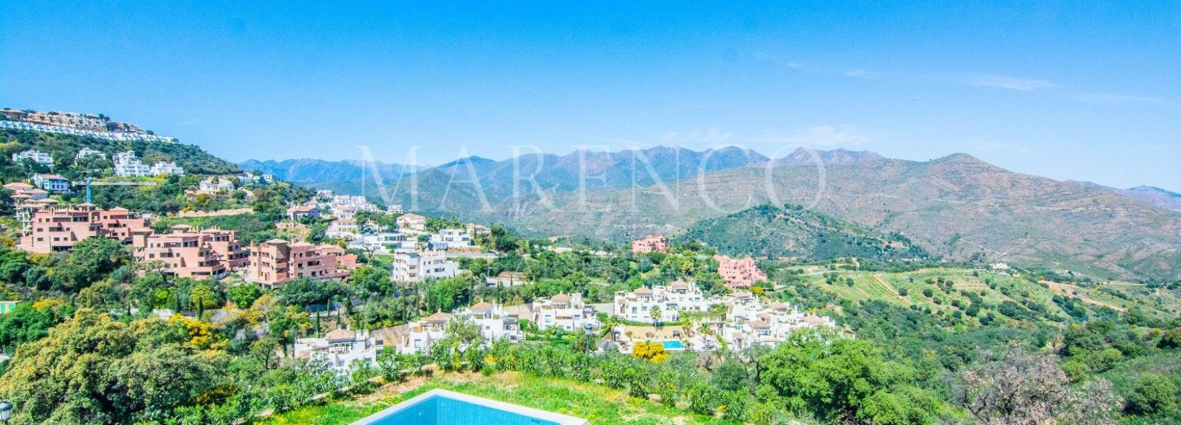 Villa  in La Mairena, Marbella Oost, Marbella
