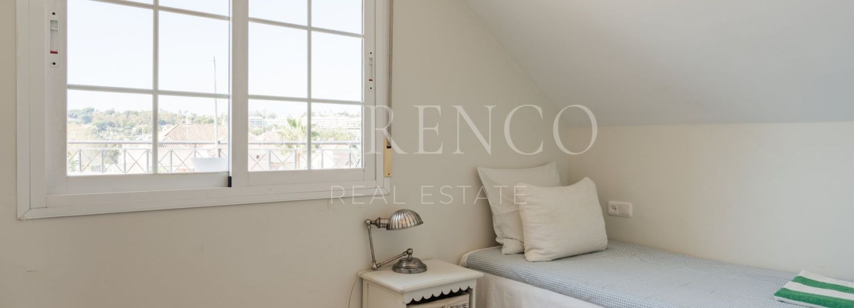 Duplex Penthouse in Nueva Andalucia, Marbella