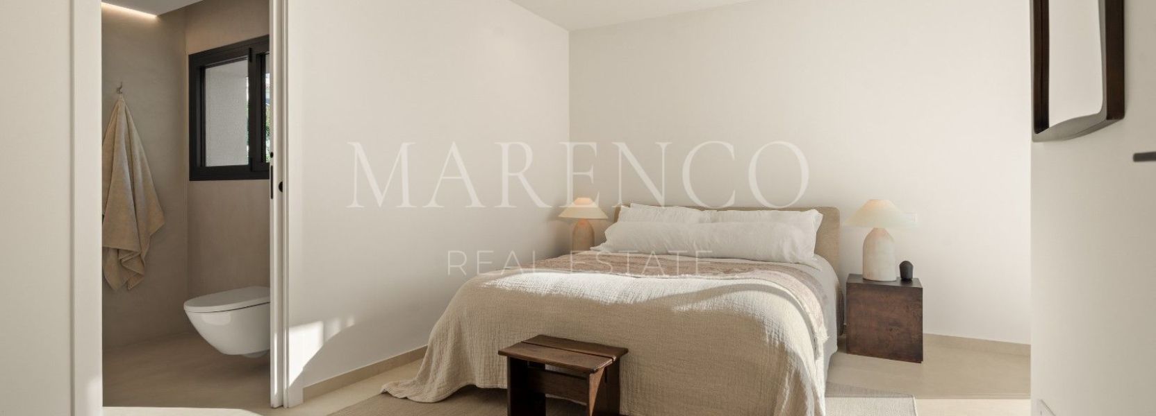 Villa in Elviria, Marbella East, Marbella
