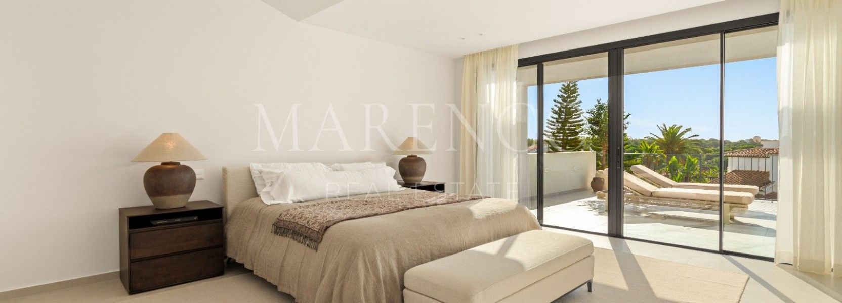Villa in Elviria, Marbella East, Marbella